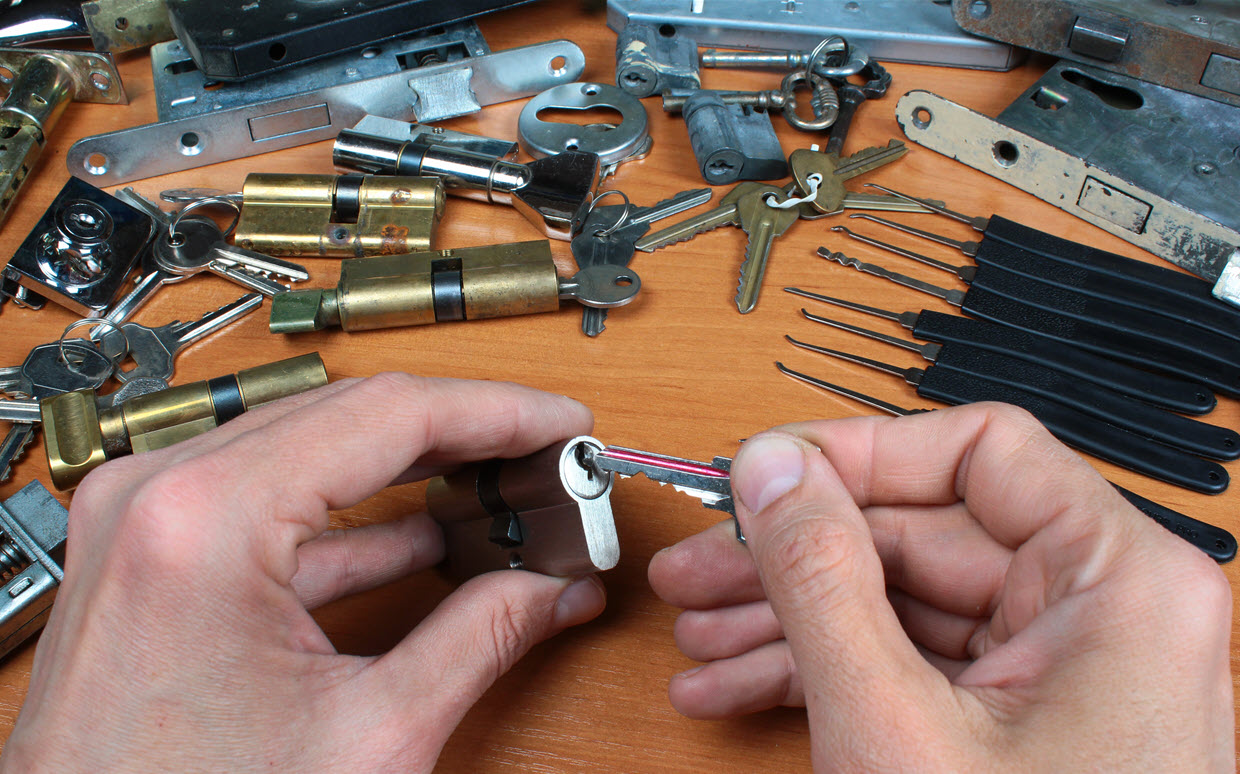 Locksmith and tools
